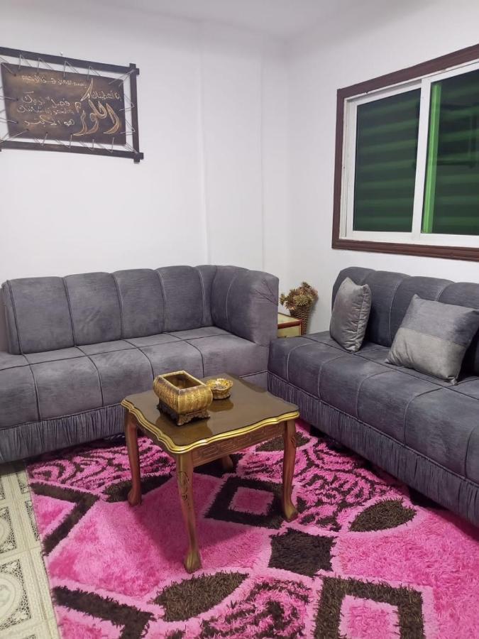 Al Seoudi Furnished Units Apartment Zarqa Bagian luar foto