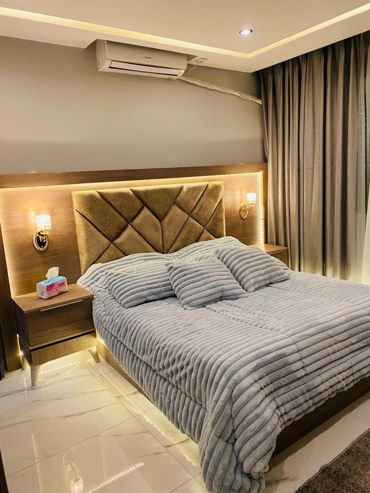 Al Seoudi Furnished Units Apartment Zarqa Ruang foto