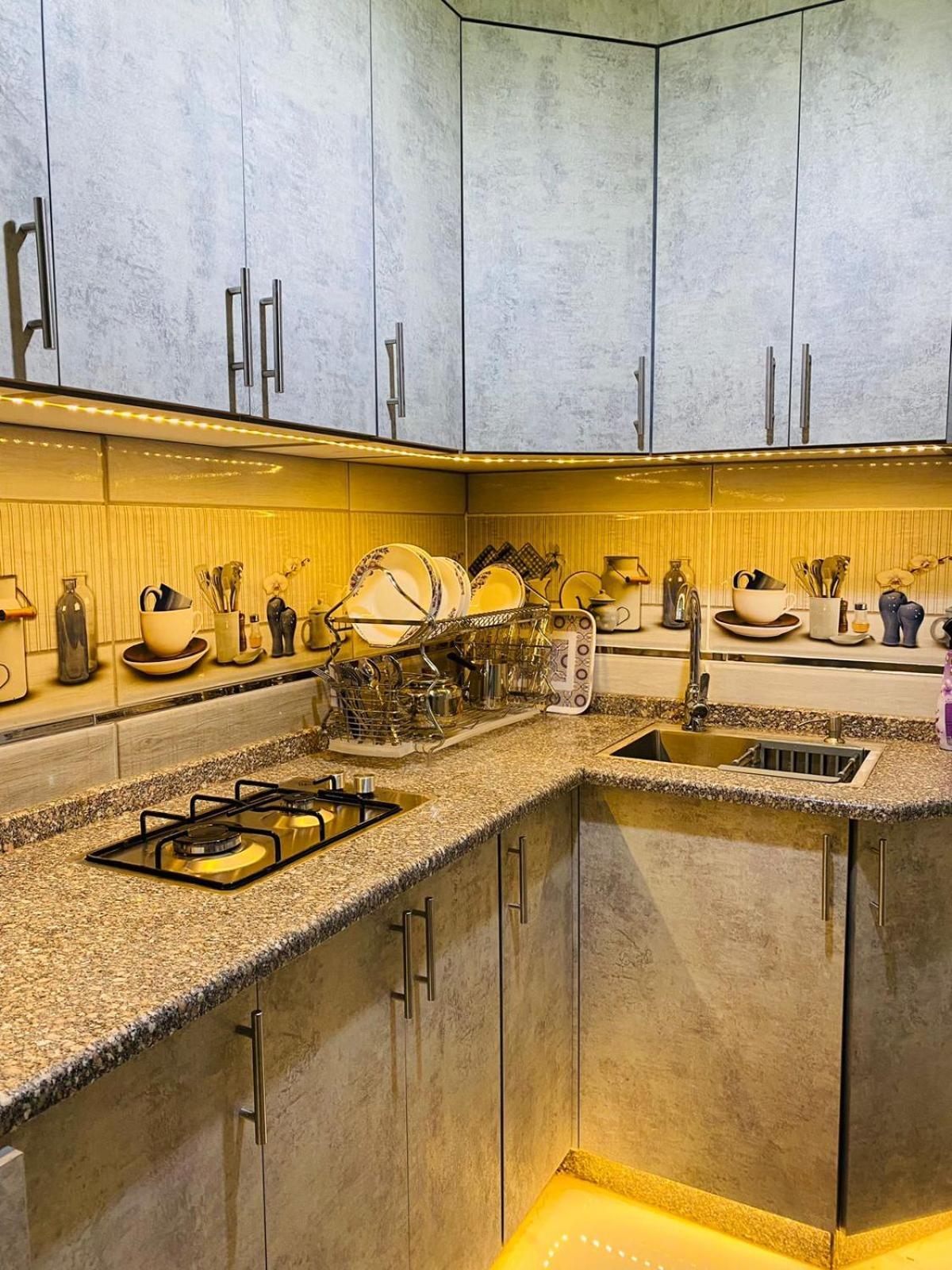 Al Seoudi Furnished Units Apartment Zarqa Ruang foto