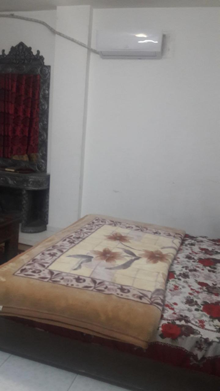 Al Seoudi Furnished Units Apartment Zarqa Bagian luar foto