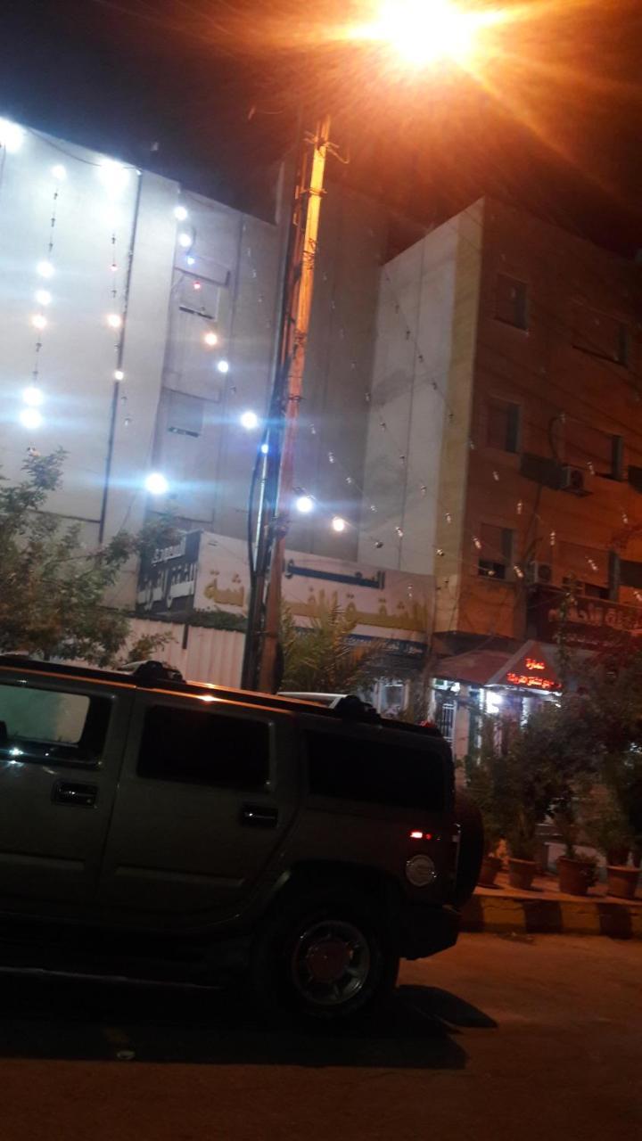 Al Seoudi Furnished Units Apartment Zarqa Bagian luar foto