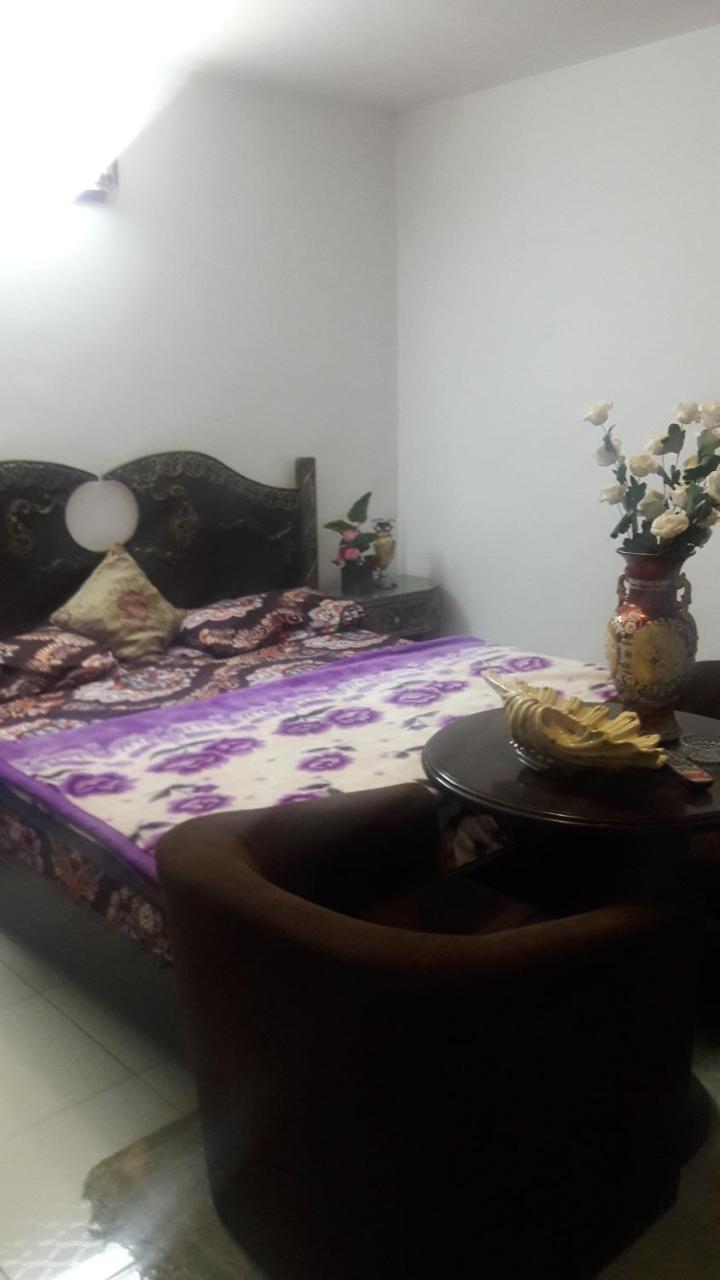 Al Seoudi Furnished Units Apartment Zarqa Bagian luar foto